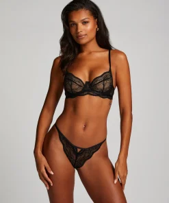 Cheap Brazilian Isabelle Vrouwen Brazilians & V-Shapes